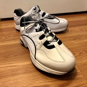 NWT! FootJoy FJ SuperLites Golf Shoes